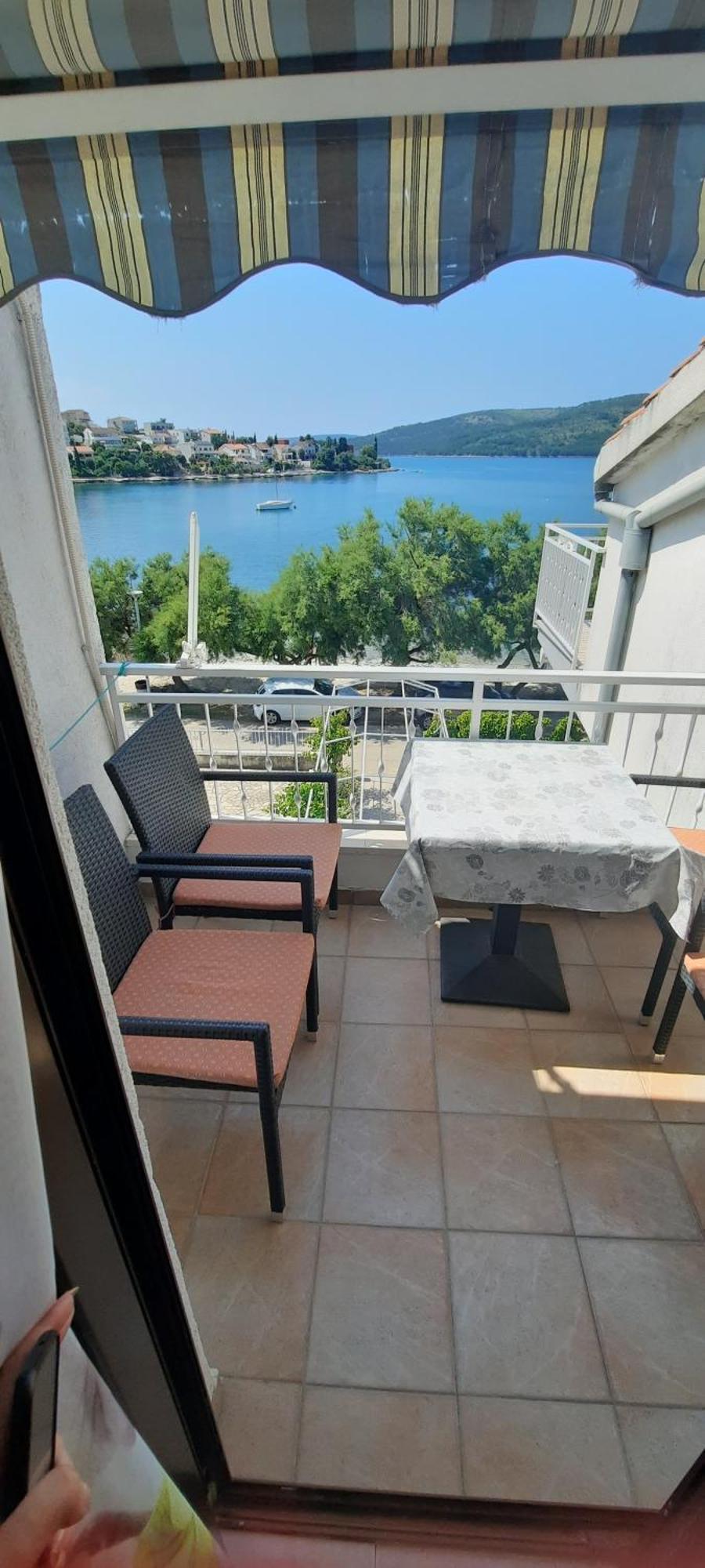 Apartments Ana Bilota Seget Vranjica Exterior photo